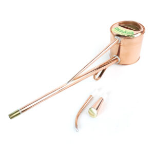 Japanese Copper Watering Can, Longreach Watering Can, Handcrafted Watering Can, Copper Watering Can, Gardening Tools, Japanese Garden Equipment, 2L Watering Can, Rust-Resistant Watering Can, Longreach Neck Watering Can, Copper Garden Watering Can, Versatile Watering Can, Garden Watering Can with Rose